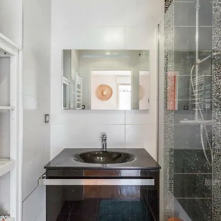 Apartment Welkeys - Moreau Paris